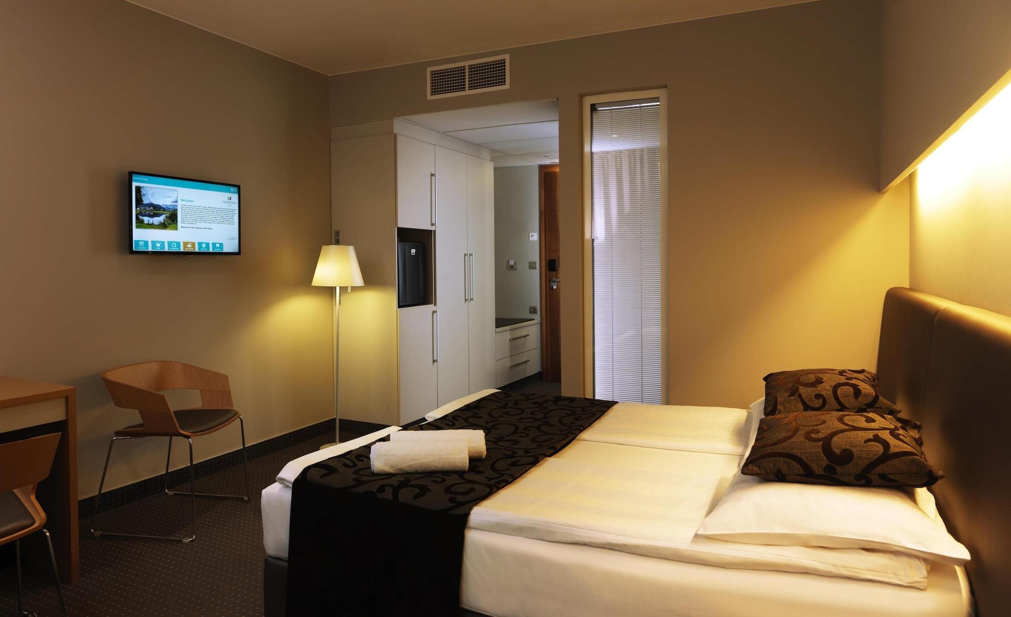 Hotel Thermana Park Lasko**** Superior Ngoại thất bức ảnh