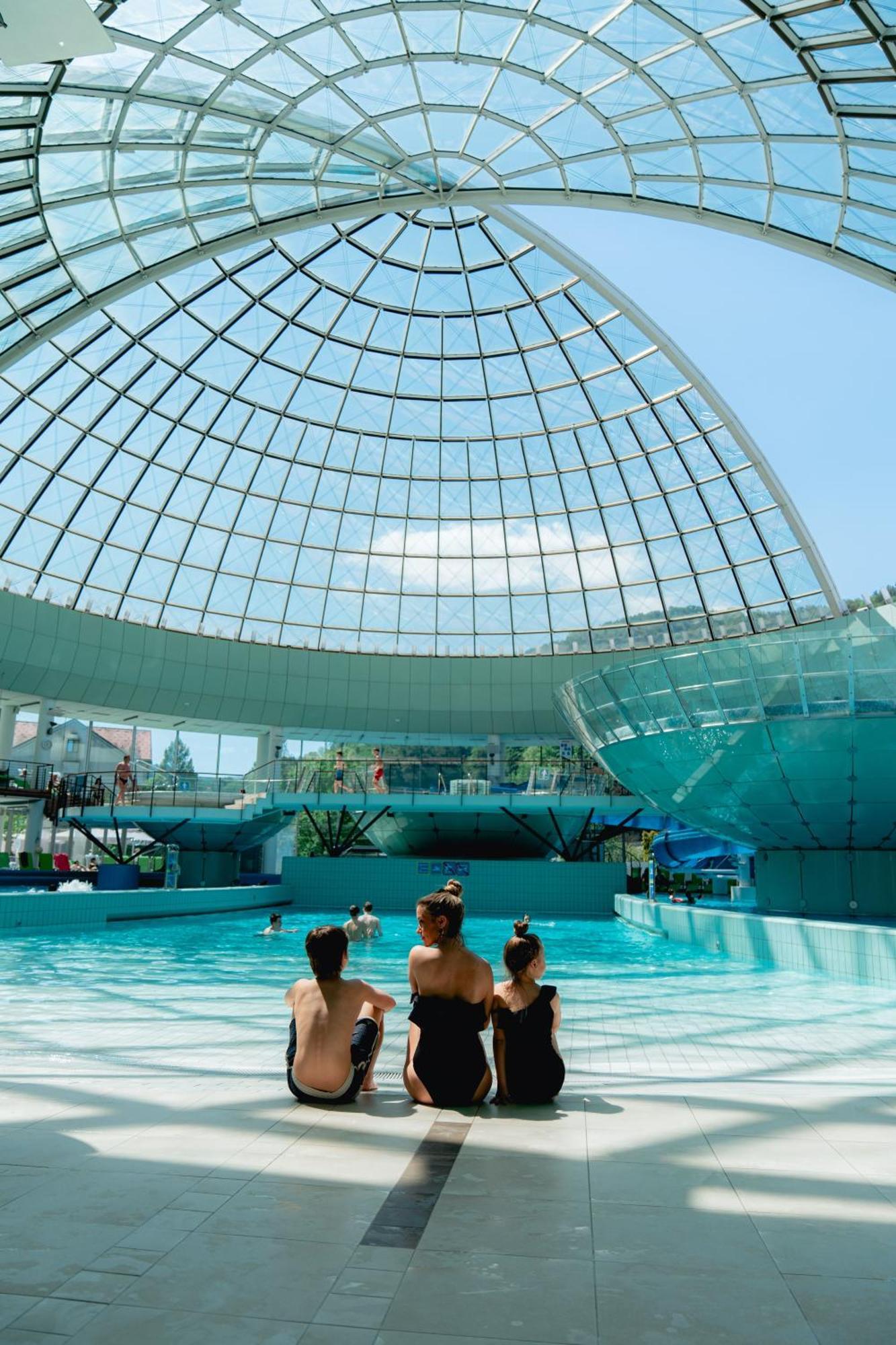 Hotel Thermana Park Lasko**** Superior Ngoại thất bức ảnh